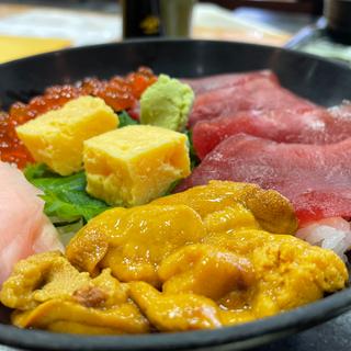 活貝五種ちらし寿司(漁師料理たてやま )