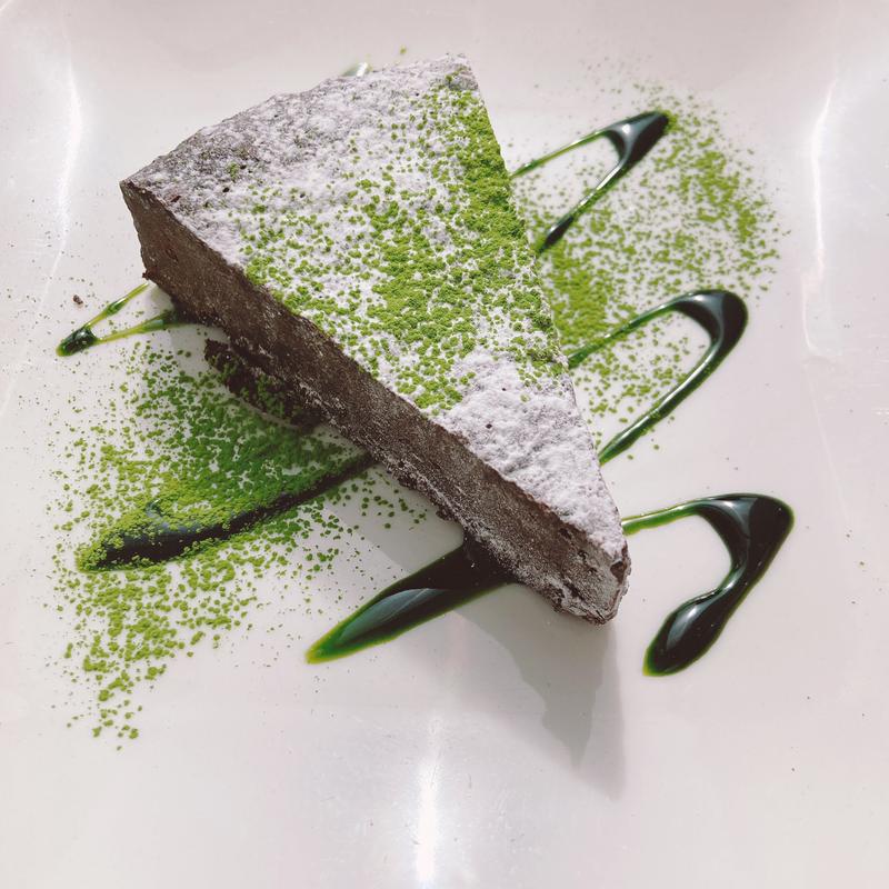 クラシックショコラ 濃い抹茶ソースがけ(chawan 仙台パルコ店)