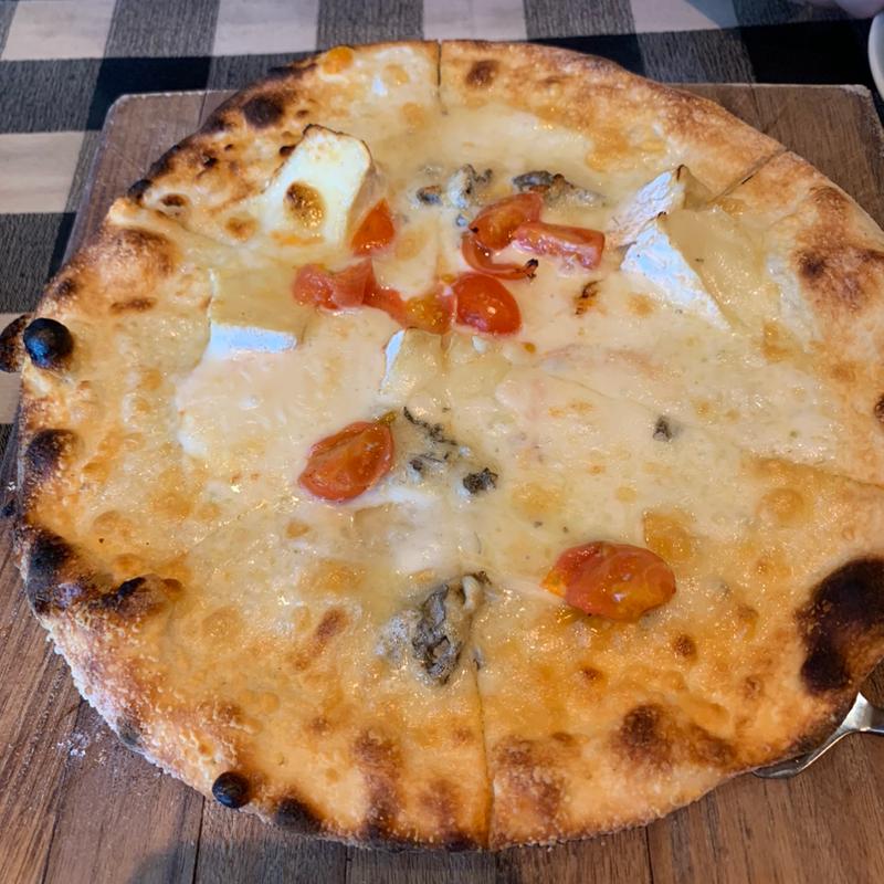 クワトロフォルマッジ(キャプテンズクック 幕張本郷本店 )