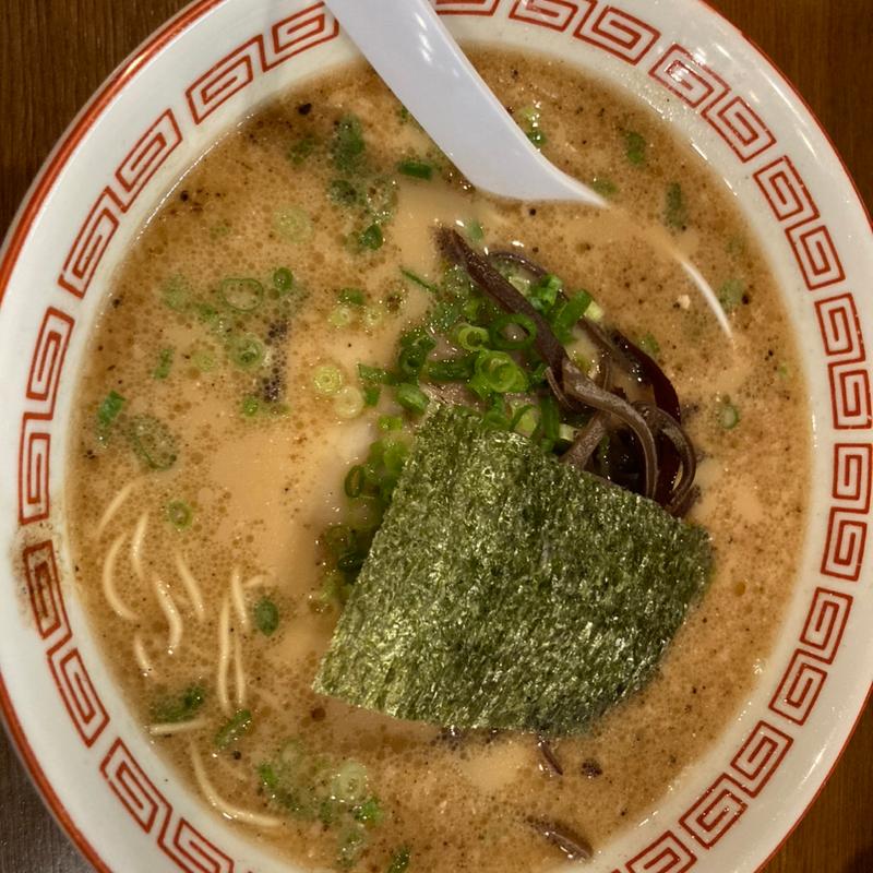 豚骨ラーメン(八代目　哲麺 めじろ台店 )