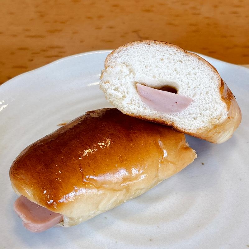 ソーセージパン(丸十パン店)