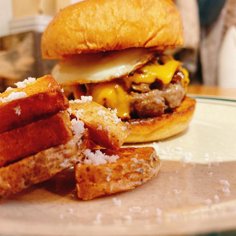 チーズバーガー(BRISKSTAND ASAKUSA（ブリスクスタンドアサクサ）)