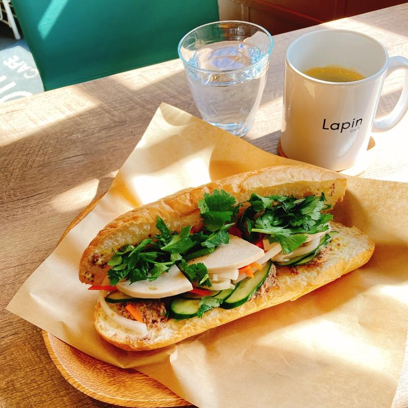 ベトナムハムのバインミー、ホットコーヒー(カフェLapin)