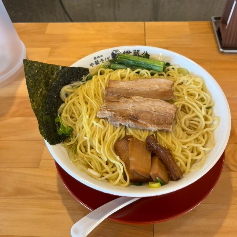 (築地の中華そば 伊蔵八)