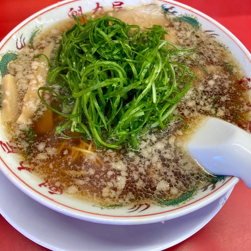 特製醤油ラーメン九条ねぎトッピング(京都北白川ラーメン魁力屋 都筑中原街道店)