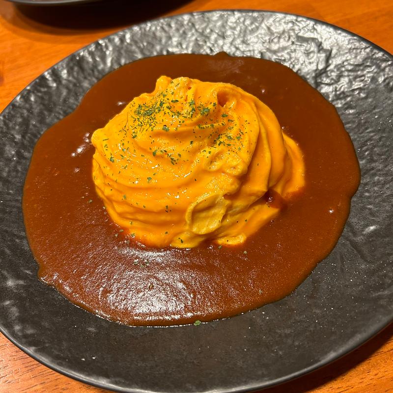 デミグラスオムライス(つきのうさぎカフェ 満月のオムライス&パフェ)