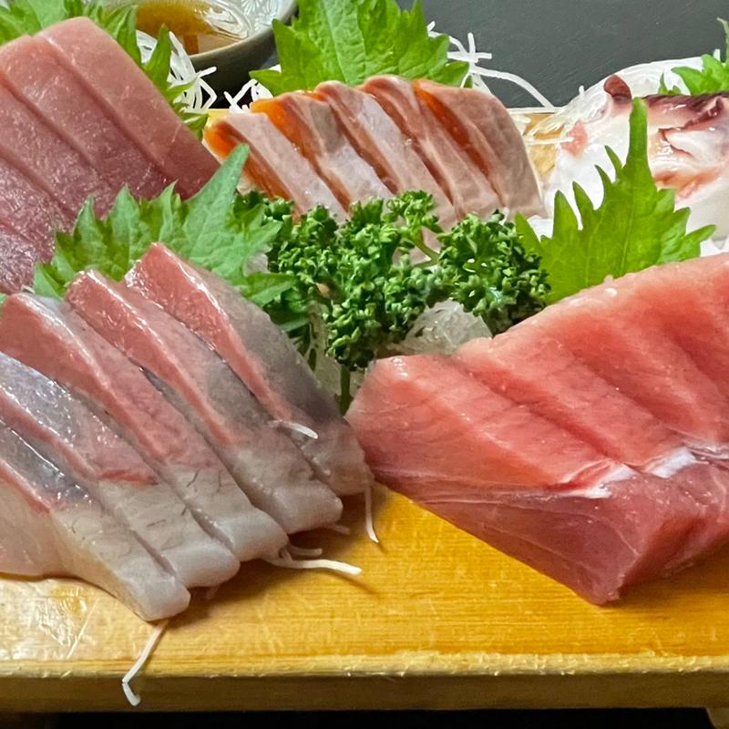 刺身盛り合わせ(居酒屋 やっちゃば)