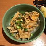 ピリ辛鶏皮ポン酢(焼鳥串焼 炭たけ 郡山駅前店)