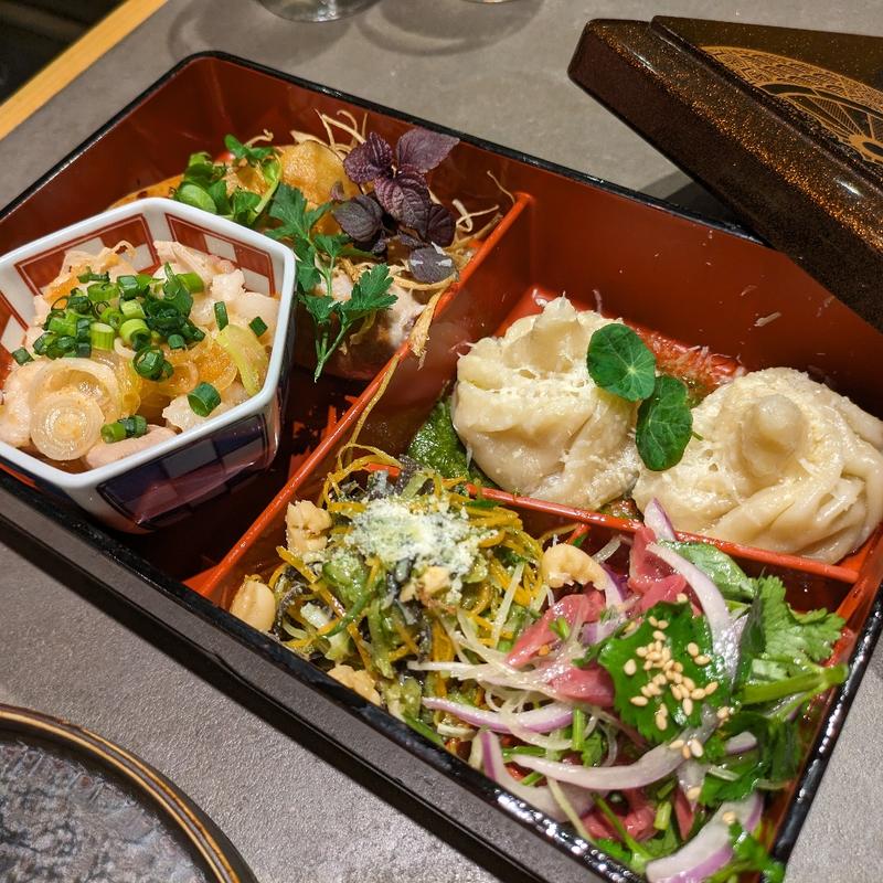 モツ料理5種盛り合わせ(モツ酒場 kogane （こがね）)