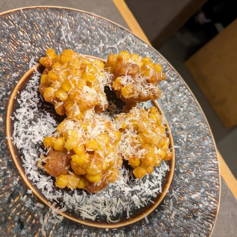 リードヴォーとトウモロコシのかき揚げ(モツ酒場 kogane （こがね）)