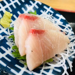 寒鰤の刺身_煮付け定食　(寿司と魚料理魚々や )