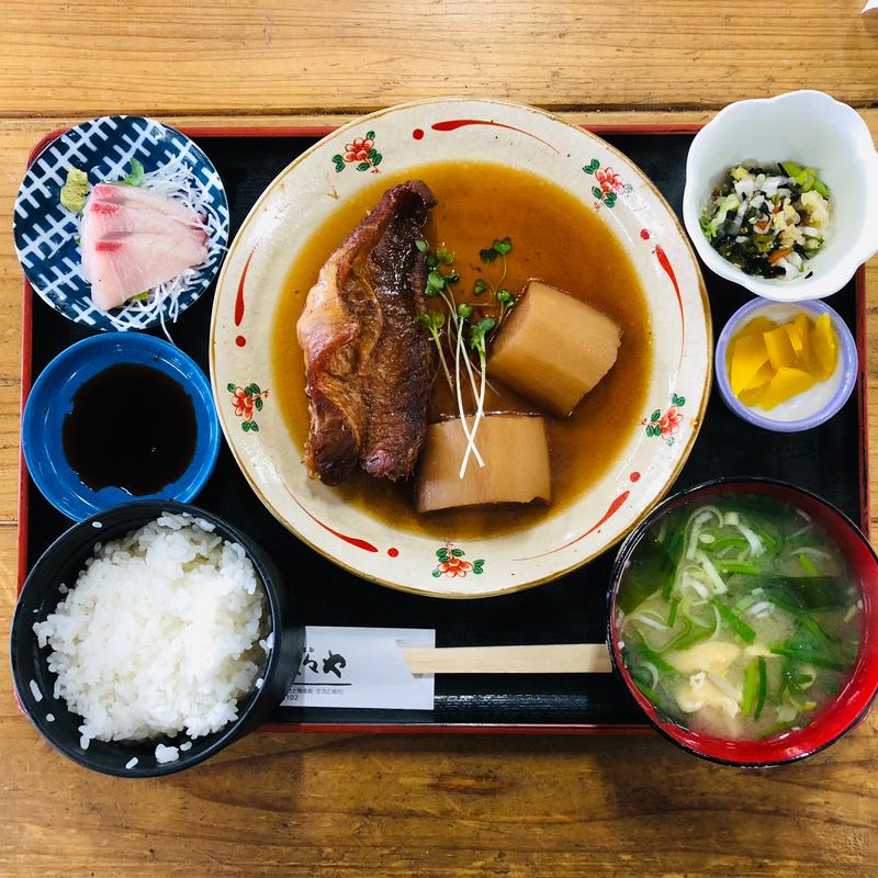 煮付け定食(寿司と魚料理魚々や )