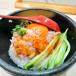 鮪ネギトロユッケ丼(ラーメン専科 竹末食堂)