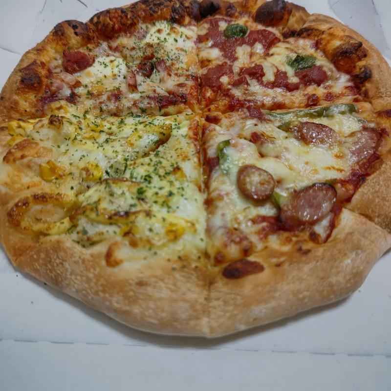 テイスティ4(ピザハット 日野南店)