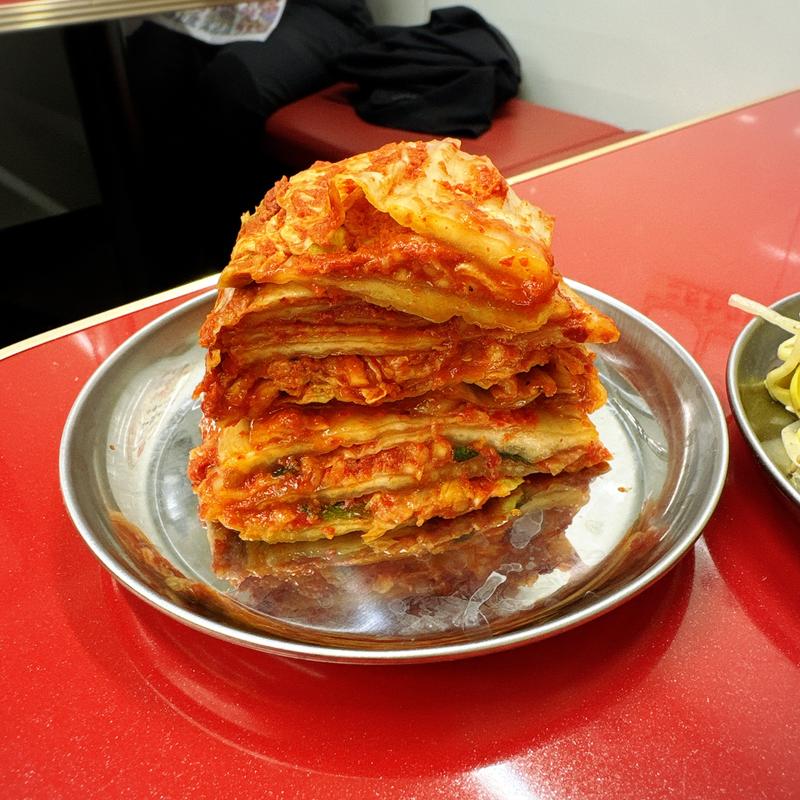 白菜キムチ（ハーフ）(焼肉・塩ホルモン アジェ 有楽町店)