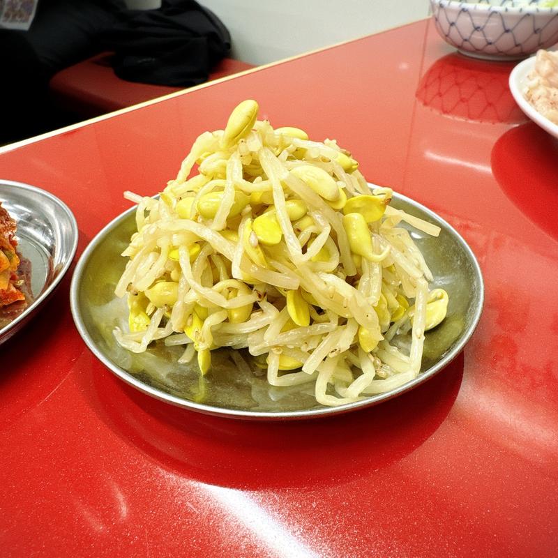 もやしナムル（ハーフ）(焼肉・塩ホルモン アジェ 有楽町店)