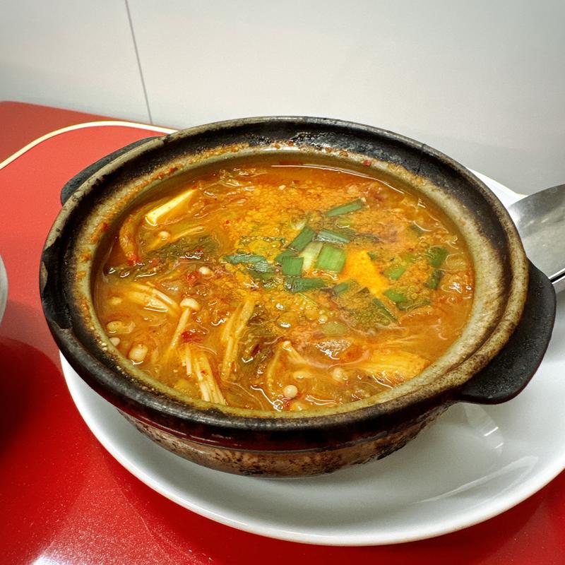 キムチチゲ（小）(焼肉・塩ホルモン アジェ 有楽町店)