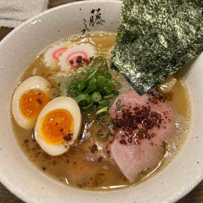濃厚鶏白湯特製ラーメン(麺屋　藤しろ )