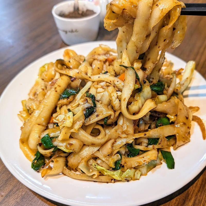 まかない由来の焼き刀削麺(刀削麺酒家 茅場町店)