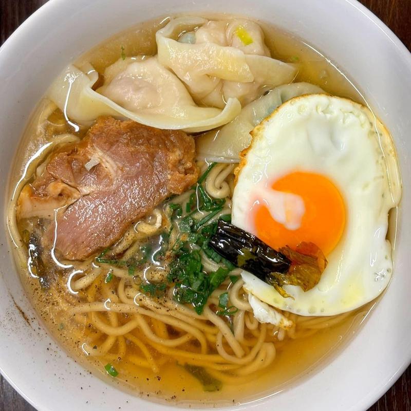 ワンタンメン(一心上海ワンタン)