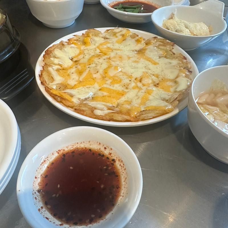 ジャガイモチヂミ（チーズトッピング）(明洞タッカンマリ 日本本店(新大久保店))