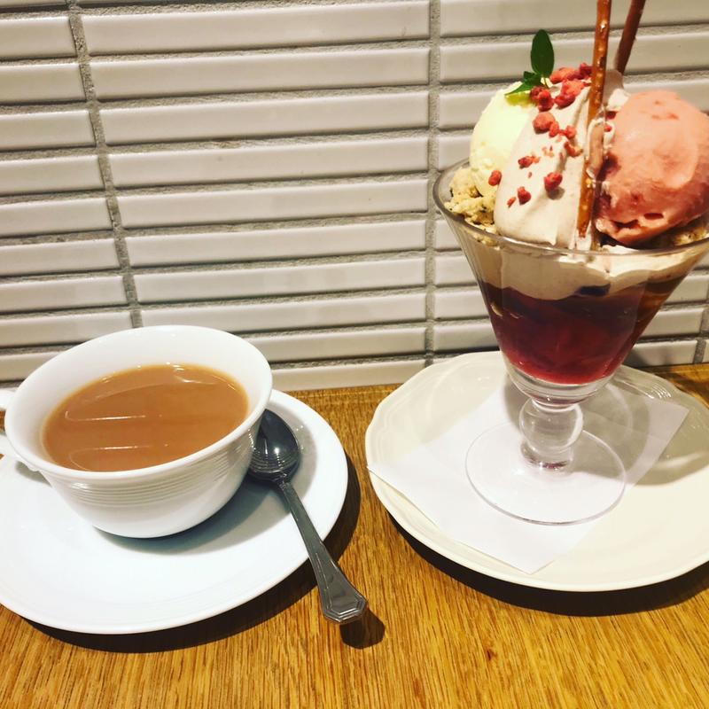 苺とアールグレイのパフェ(アフタヌーンティー・ティールーム 東武百貨店船橋店)
