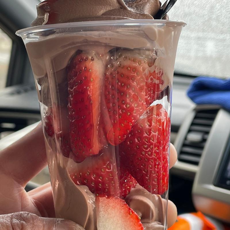 いちごパフェ ショコラ(農家の茶屋　自然満喫倶楽部 （シゼンマンキツクラブ）)