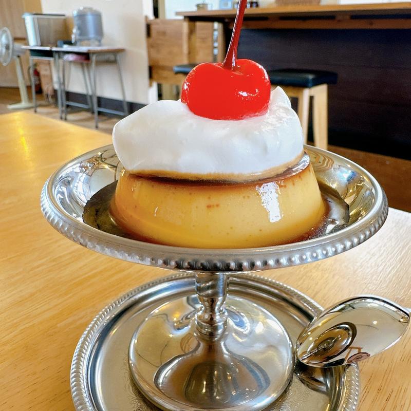 喫茶店のプリン(牛のコーヒー)