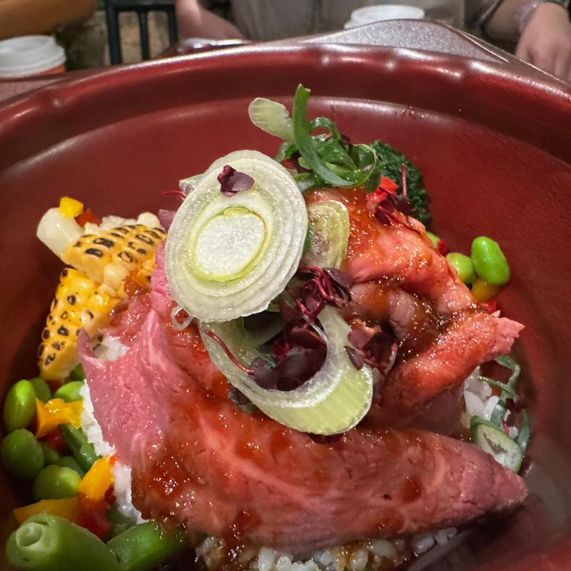 ジュラシック DONBURIセット ローストビーフDON(ディスカバリー・レストラン)