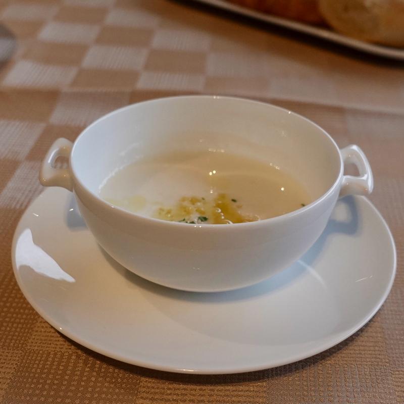 カリフラワーのポタージュ(THE HIRAMATSU HOTELS & RESORTS 仙石原)