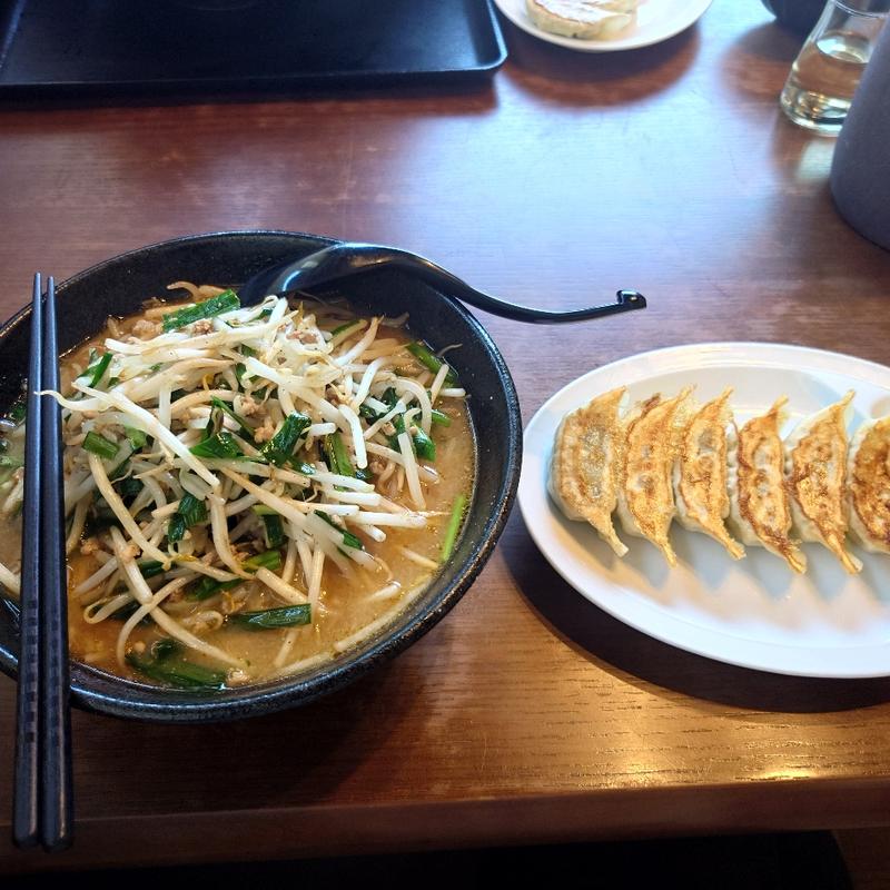 どっさり焙煎みそニラもやし(三勝 )