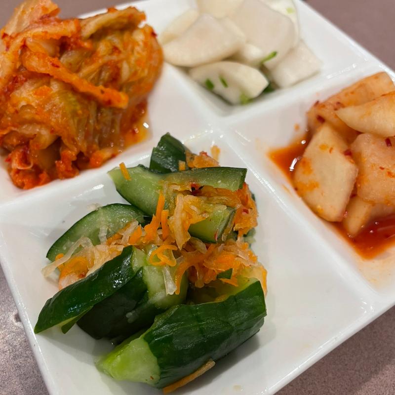 キムチ盛り合わせ(焼肉吾妻 )