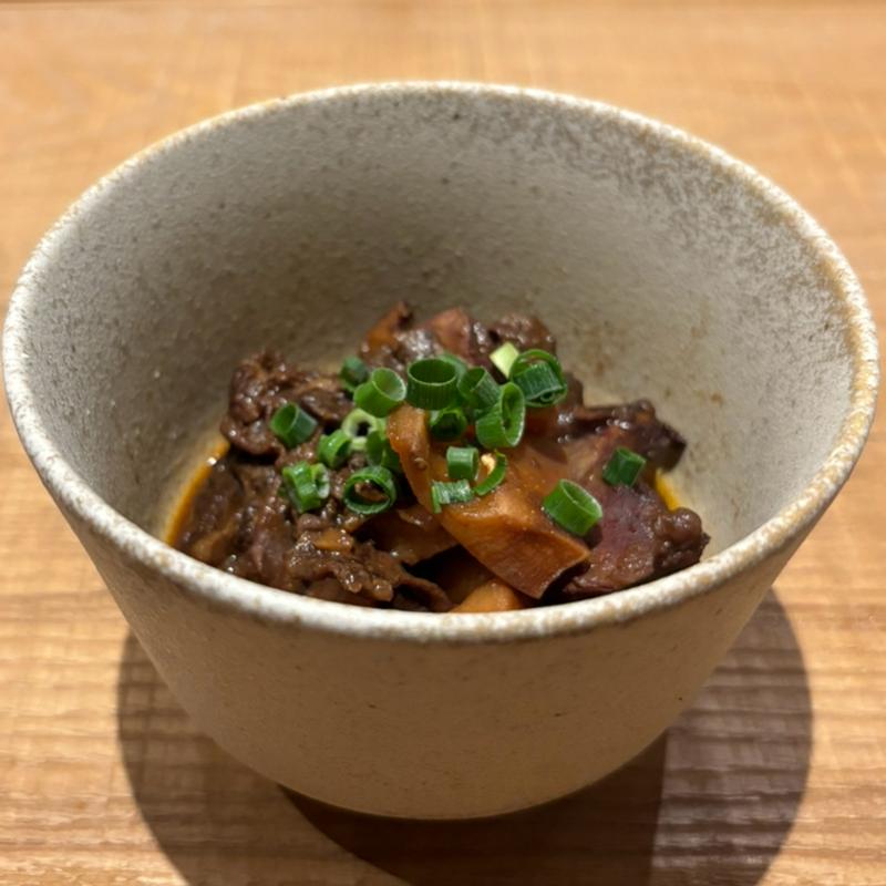 和牛すじ肉と筍の赤ワイン味噌煮込み(tsugumi)