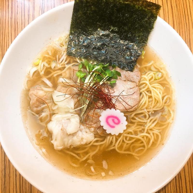 海老塩ワンタン麺(中華ダイニング たくみ)