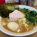 ラーメン(洞くつ家 （どうくつや）)