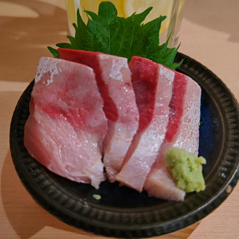 天然春ぶり(貝 刺身専門店 しらはら )