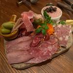 お肉や屋さんからの盛り合わせ(ビストロカンパーニュ)