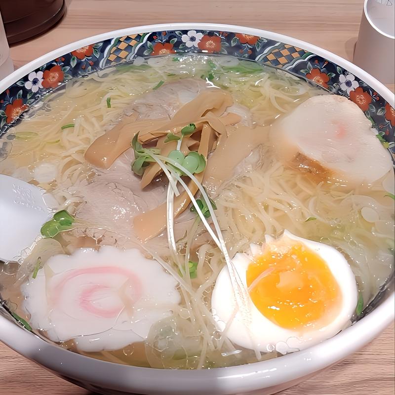 味彩塩拉麺(函館麺厨房 あじさい 新千歳空港店)