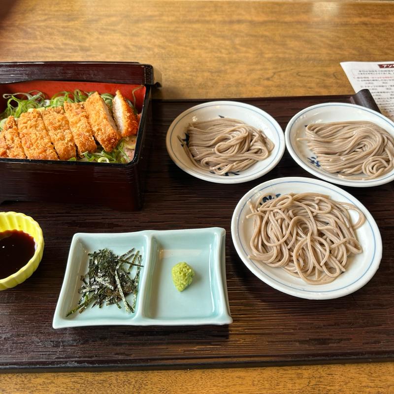 ねぎかつ重と皿そば3皿(文楽出石そば赤穂店)