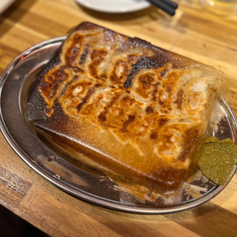 博多名物！うずまき餃子/12個(炭火野菜巻き串と餃子 博多うずまき 札幌大通店)