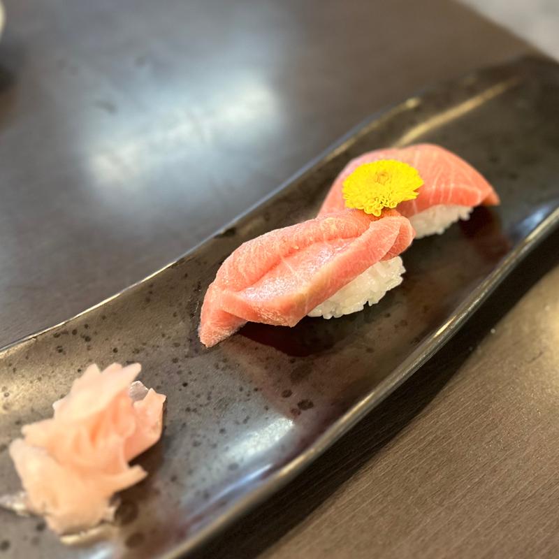 中トロ(一皿2貫)(たらいうどん 喜多八)