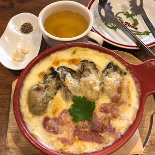 "窯焼きチーズパスタ"播磨灘産牡蠣とグリルベーコン