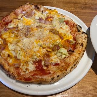 半熟卵と自家製ベーコンのピッツァ(pizza italian bar GATTO)