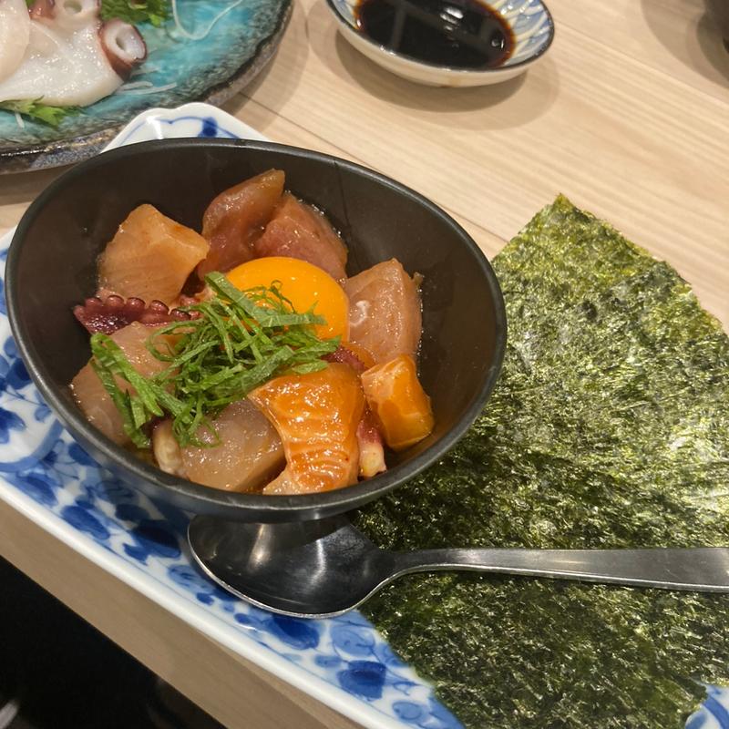 手巻きユッケ(炉端とおでん 呼炉凪来 天神店)