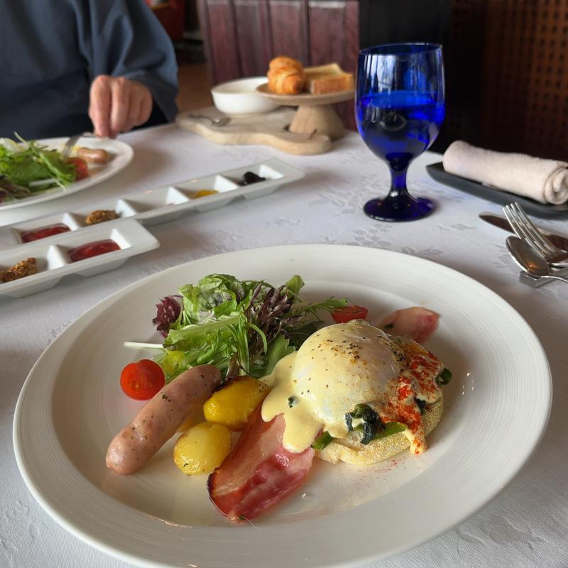 エッグベネディクト(箱根フォンテーヌ・ブロー仙石亭 )