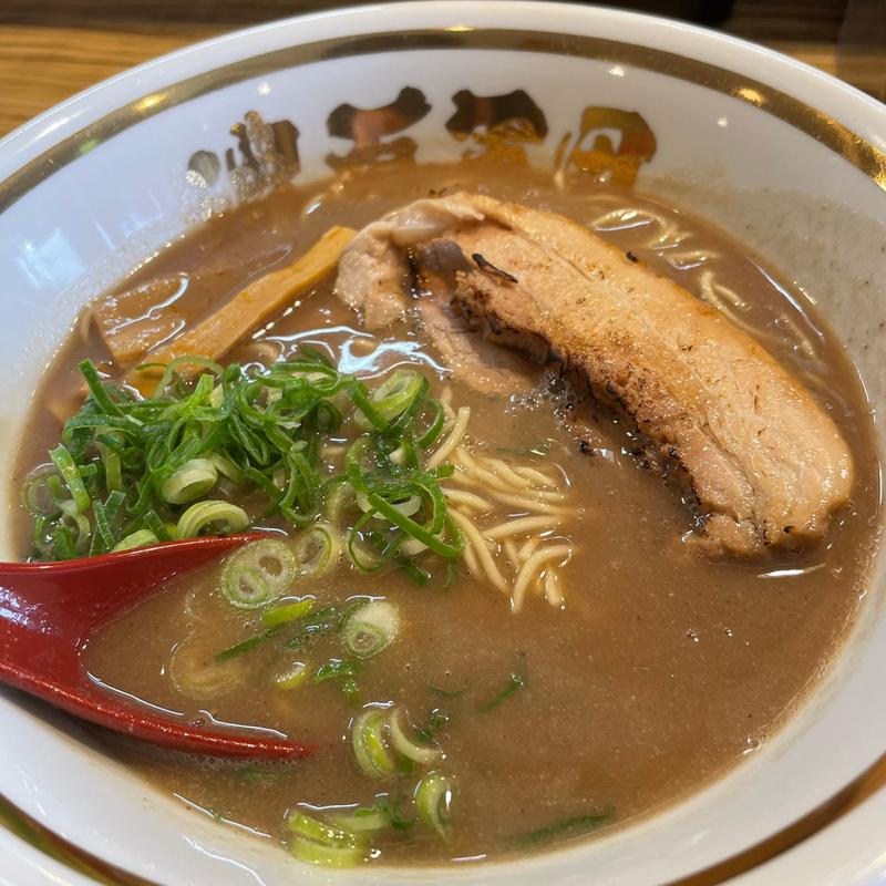 とんこつラーメン(ラーメン濃厚軍団)