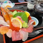 海鮮丼(海鮮蔵処 魚魚魚)