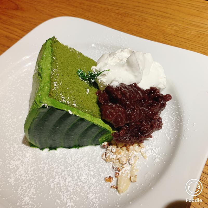 ふわふわ宇治抹茶シフォン：ドリンクセット(むさしの森Ｄｉｎｅｒ 新宿中央公園店)