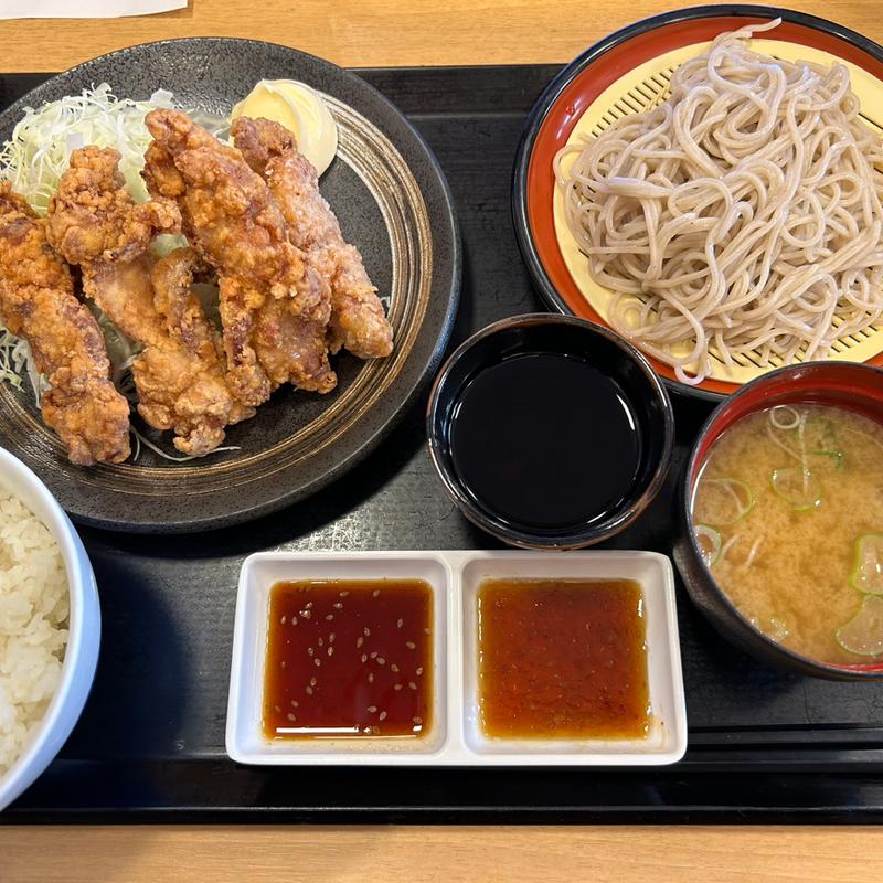 もも唐揚げ4本そば定食(鶏彩 川島インター店)