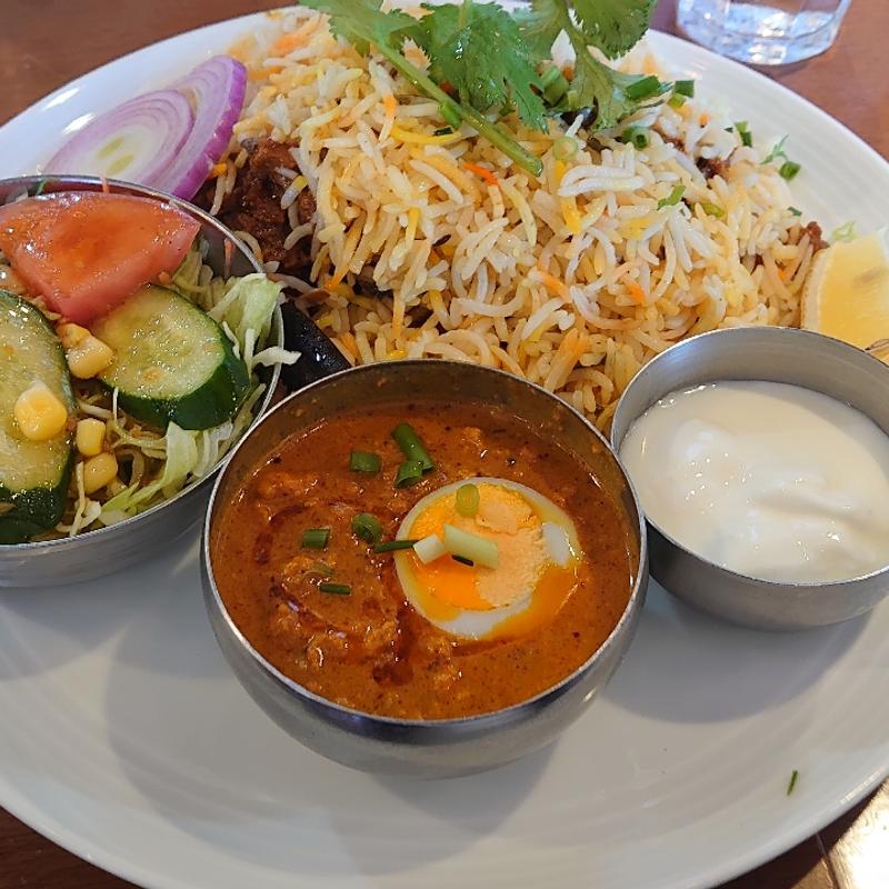 チキンビリヤニ プレート (ディップパレス 飯田橋サクラテラス店)